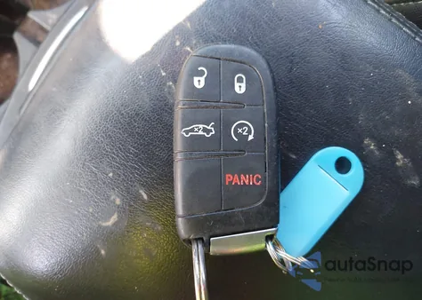 2017 Dodge Charger Sxt Rwd z USA, uszkodzony, nr VIN 2C3CDXHG4HH612371